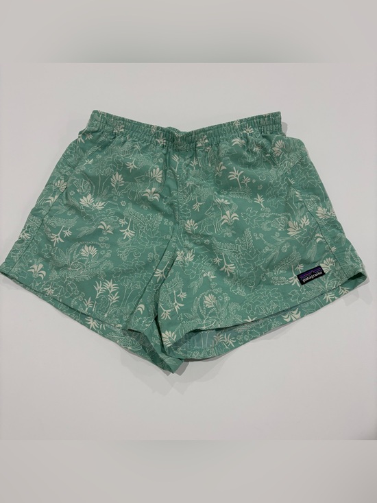Patagonia Pants - Patagonia Womens XS Baggies Shorts Green Tropical Print Hiking Outdoor